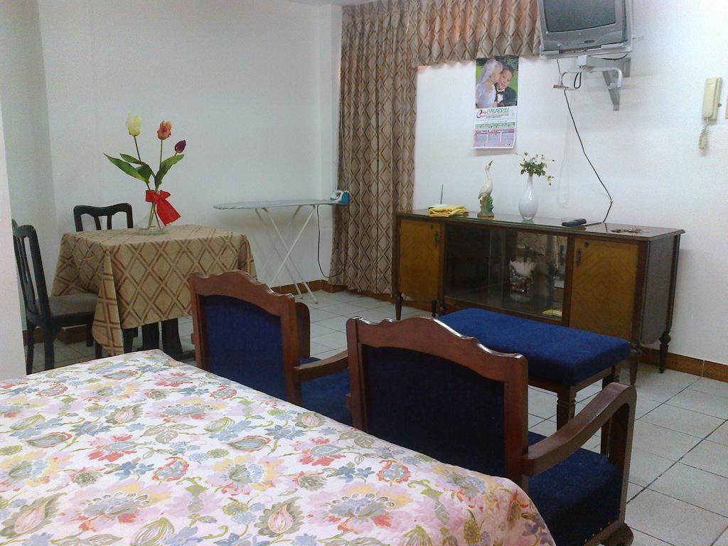 Strenua Santa Maria Suites Trujillo Phòng bức ảnh