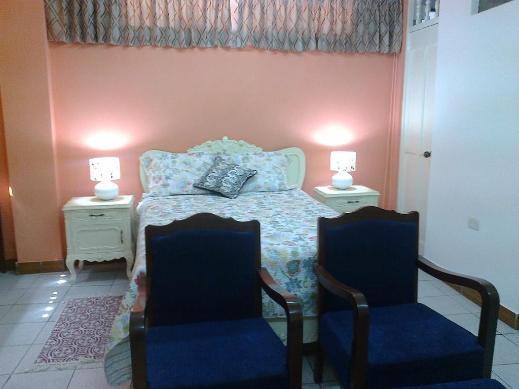 Strenua Santa Maria Suites Trujillo Phòng bức ảnh