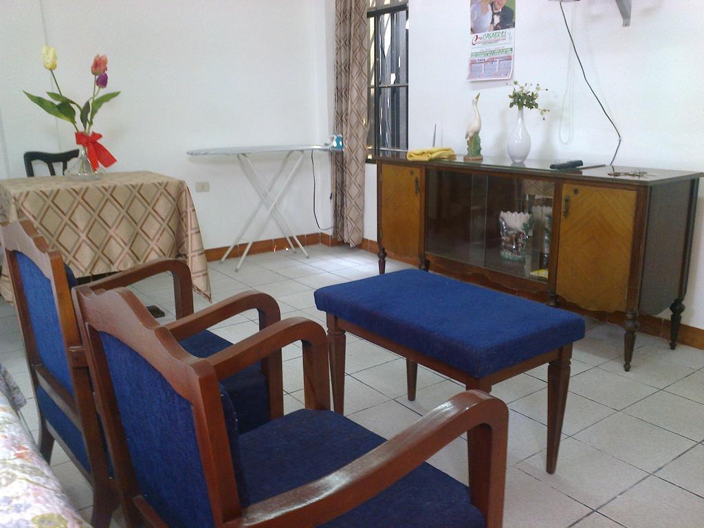 Strenua Santa Maria Suites Trujillo Phòng bức ảnh