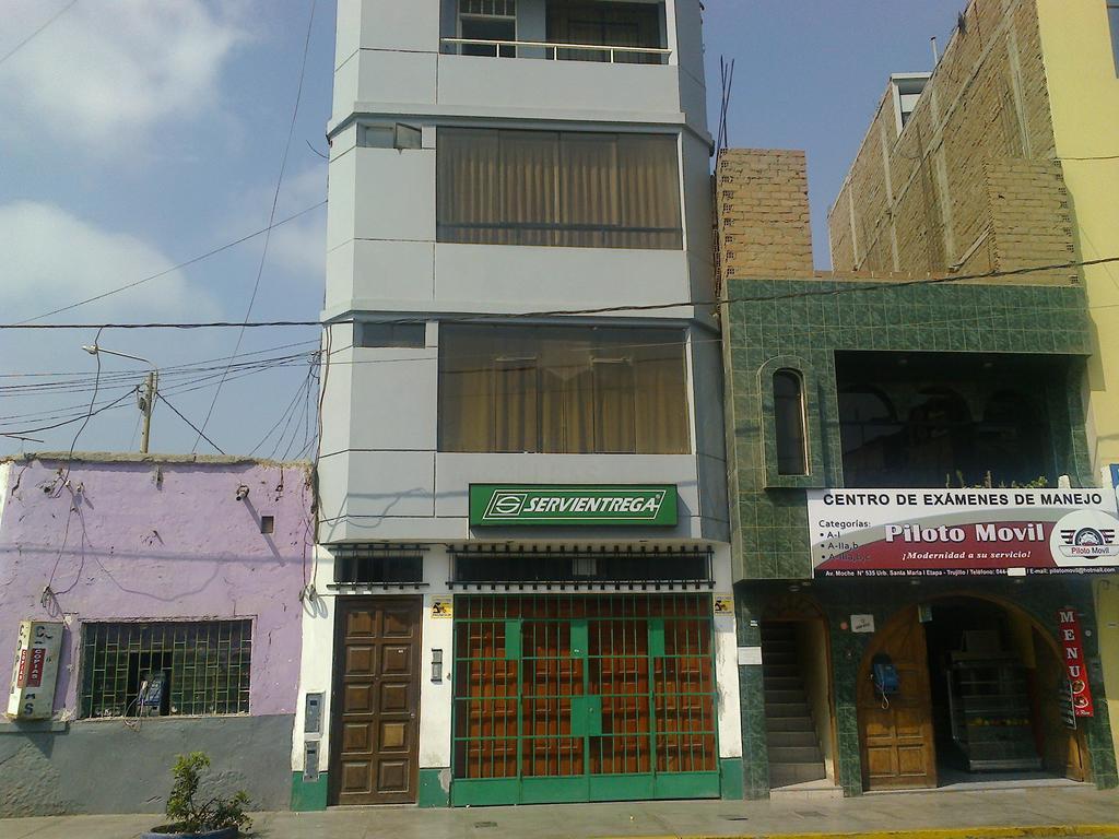 Strenua Santa Maria Suites Trujillo Ngoại thất bức ảnh