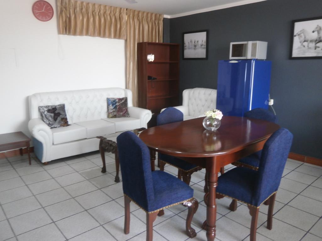 Strenua Santa Maria Suites Trujillo Ngoại thất bức ảnh