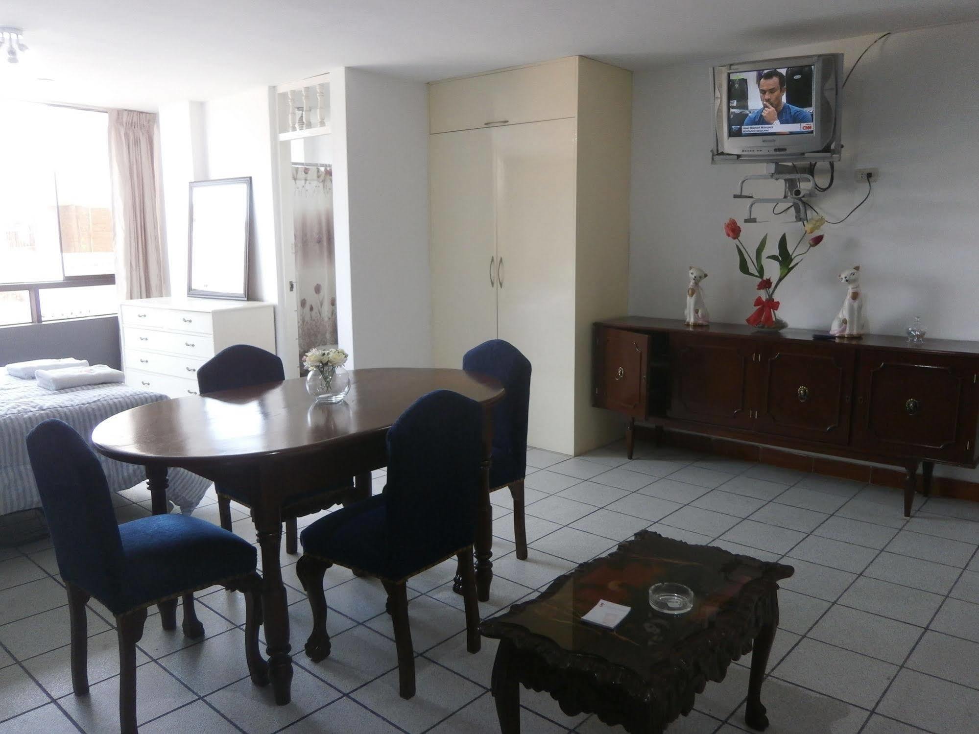 Strenua Santa Maria Suites Trujillo Ngoại thất bức ảnh